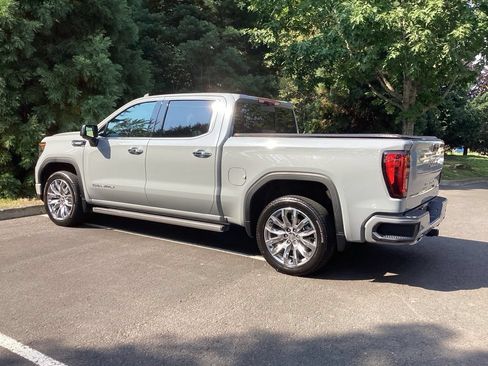 Used 2025 GMC Sierra 1500 Denali w/ Denali Reserve Package AWD/4WD image 12