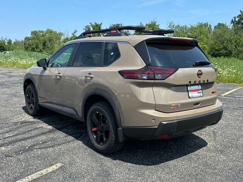 New 2026 Nissan Rogue SV image 3