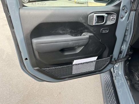 New 2026 Jeep Gladiator Sport image 19