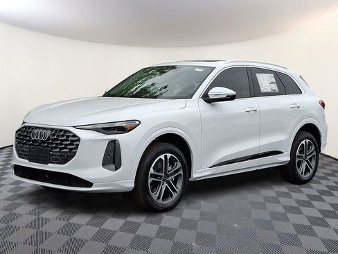 New 2026 Audi Q5 Premium AWD/4WD image 3