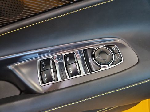 Used 2025 Chevrolet Corvette Z06 RWD image 16