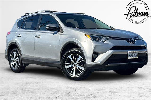 Used 2016 Toyota RAV4 XLE AWD/4WD image 1