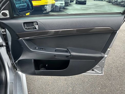 Used 2010 Mitsubishi Lancer Evolution MR image 24
