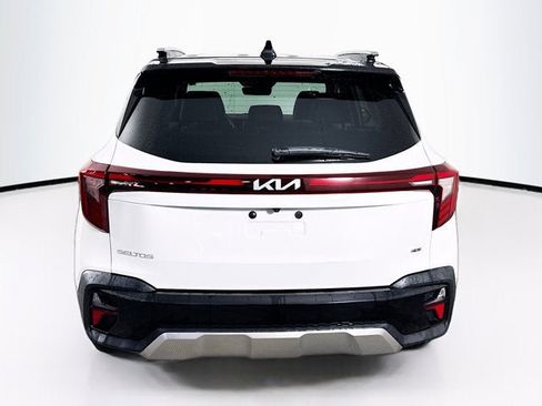 Certified 2025 Kia Seltos S image 6