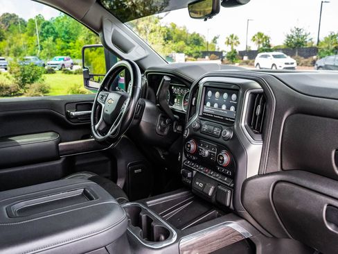 Used 2020 Chevrolet Silverado 2500 LTZ w/ LTZ Plus Package AWD/4WD image 12