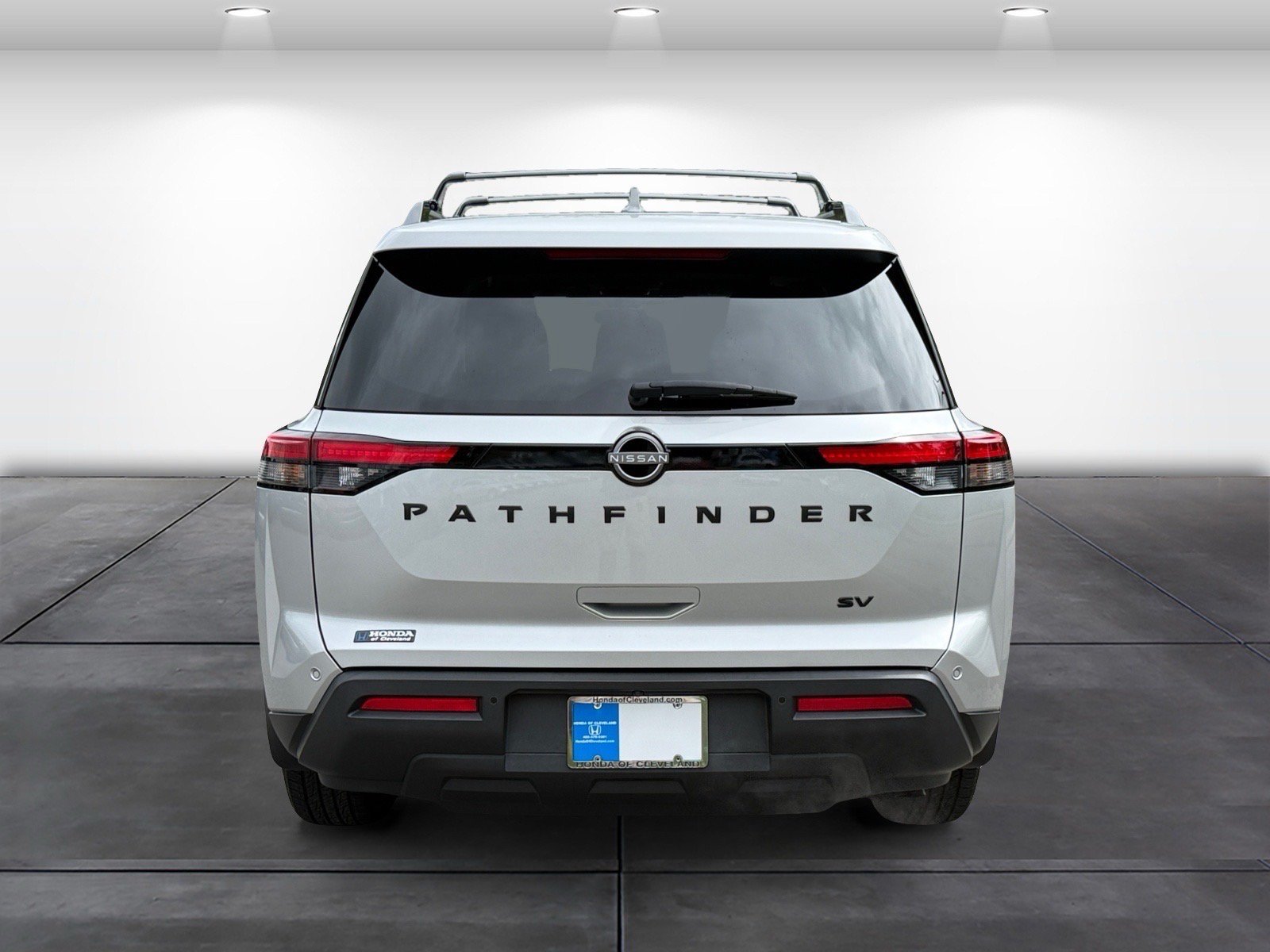 Used 2024 Nissan Pathfinder SV w/ Black Appearance Package FWD image 7