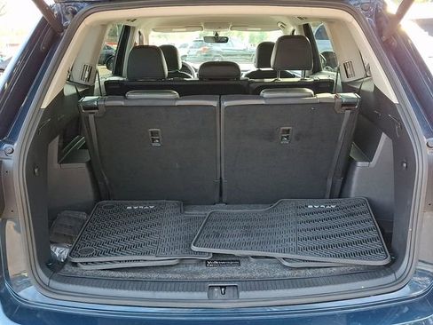 Used 2023 Volkswagen Atlas SE w/ Black Wheel Package image 34