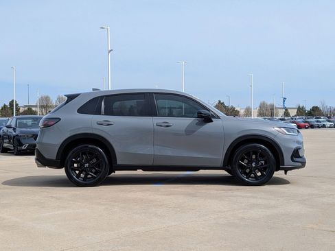 Used 2024 Honda HR-V Sport image 6