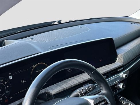 Used 2023 Kia Telluride SX Prestige image 9