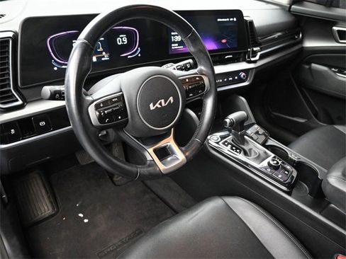 Used 2023 Kia Sportage EX image 18