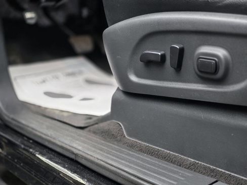 Used 2018 Nissan Titan SL w/ Midnight Edition image 88