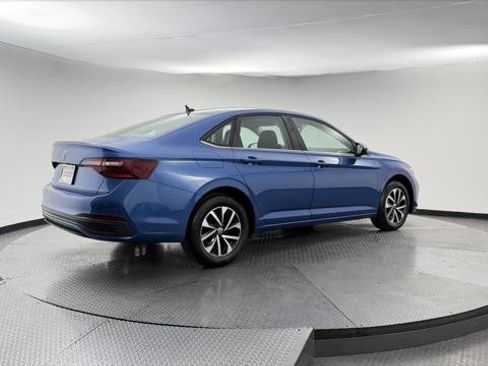 Used 2022 Volkswagen Jetta S FWD image 8