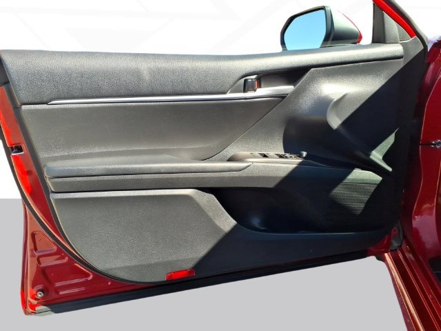 Used 2024 Toyota Camry SE FWD image 10