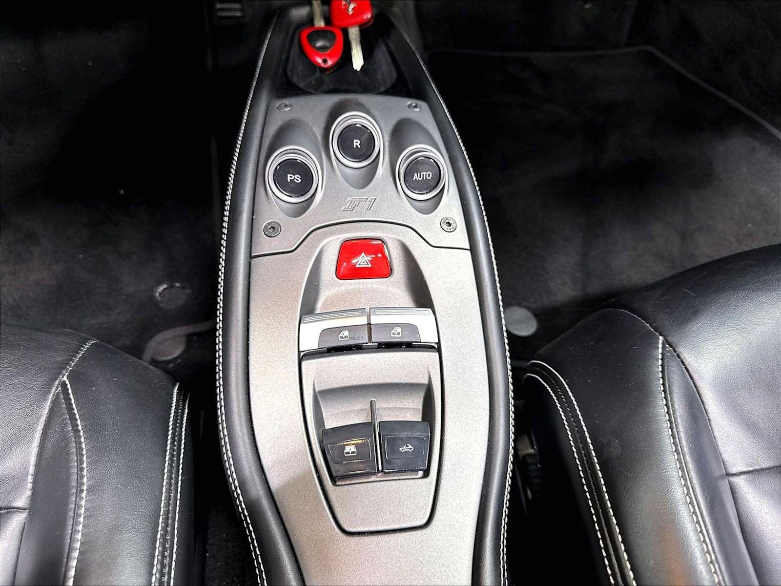 Used 2015 Ferrari 458 Spider RWD image 38