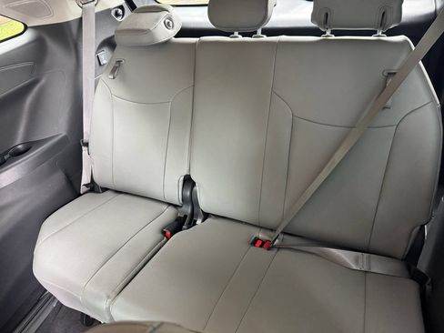 Used 2025 Toyota Sienna XLE w/ XLE Plus Package AWD/4WD image 19