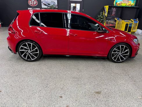 Used 2019 Volkswagen Golf R 4-Door AWD/4WD image 6