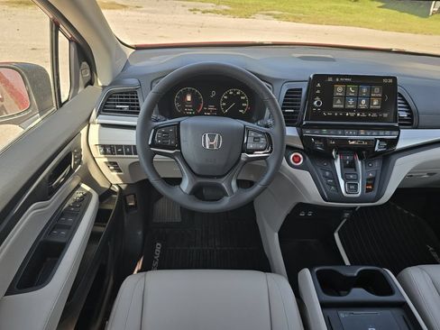 New 2027 Honda Odyssey EX-L image 14