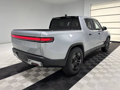 Used 2023 Rivian R1T Adventure image 5