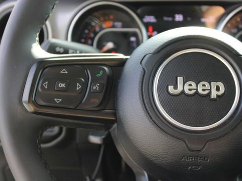 Used 2023 Jeep Wrangler Unlimited Sport AWD/4WD image 21