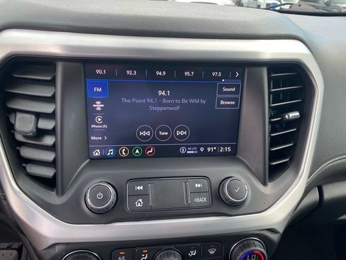 Used 2022 GMC Acadia SLT w/ Elevation Edition FWD image 15