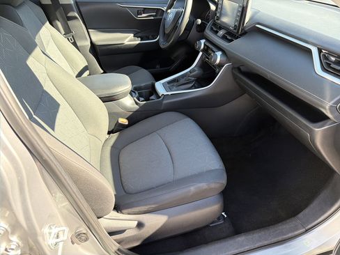 Used 2021 Toyota RAV4 XLE image 25