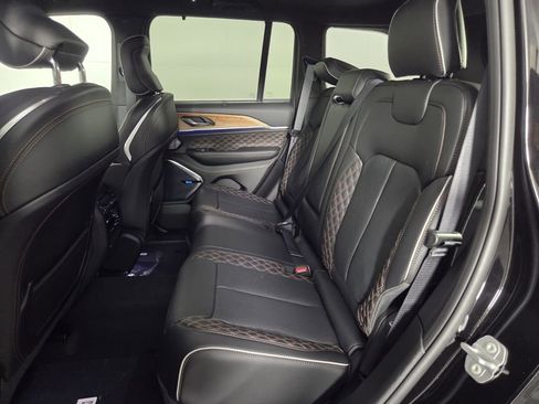 New 2026 Jeep Grand Cherokee Summit w/ Obsidian Package AWD/4WD image 17