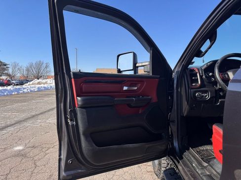 Used 2019 RAM 1500 Rebel image 9
