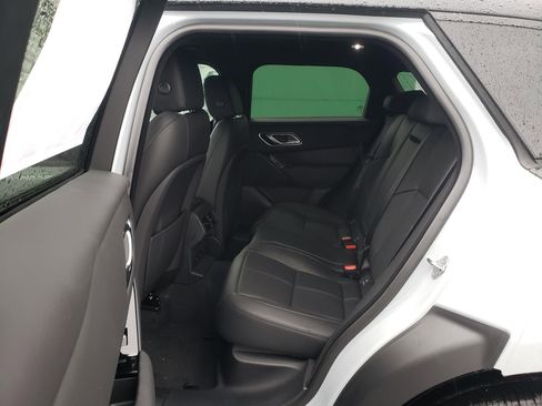 New 2026 Land Rover Range Rover Velar Dynamic SE image 11