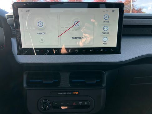 New 2025 Ford Maverick XLT w/ XLT Luxury Package image 12