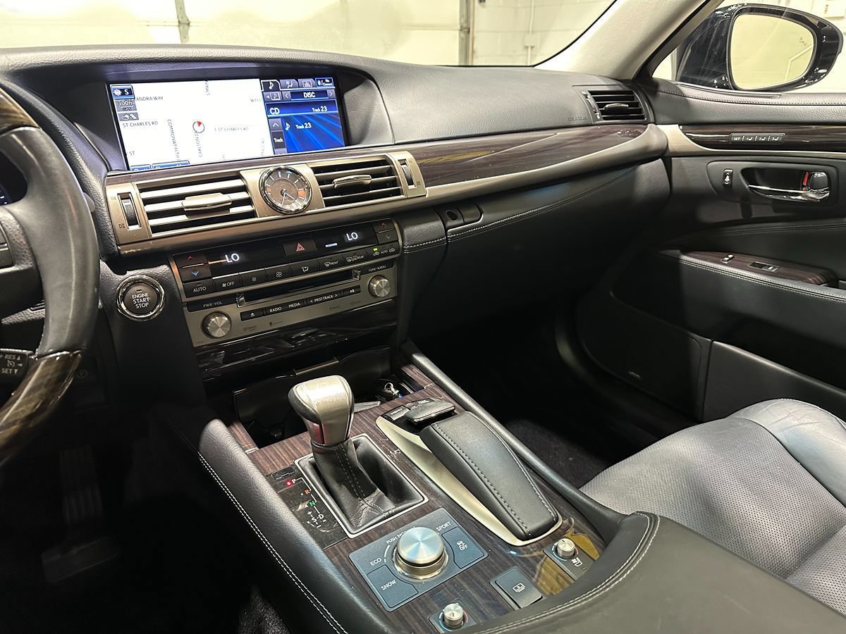 Used 2014 Lexus LS 460 AWD w/ Comfort Package image 33
