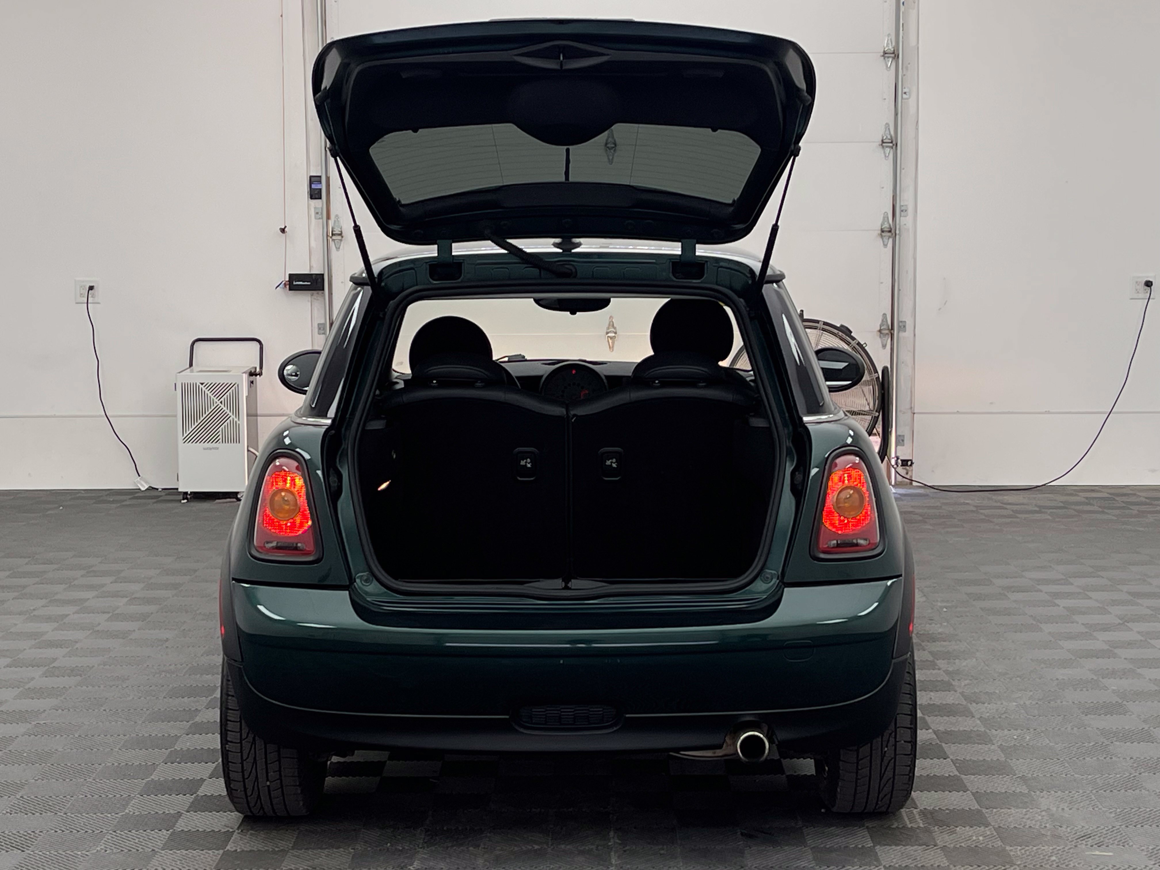 Used 2007 MINI Cooper Hardtop FWD image 7
