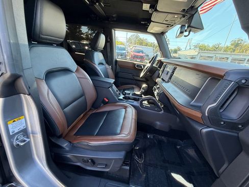 Used 2024 Ford Bronco Outer Banks image 23