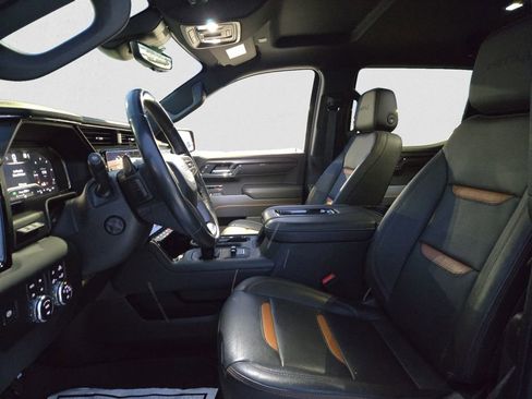 Used 2022 GMC Sierra 1500 AT4 w/ AT4 Premium Package image 10
