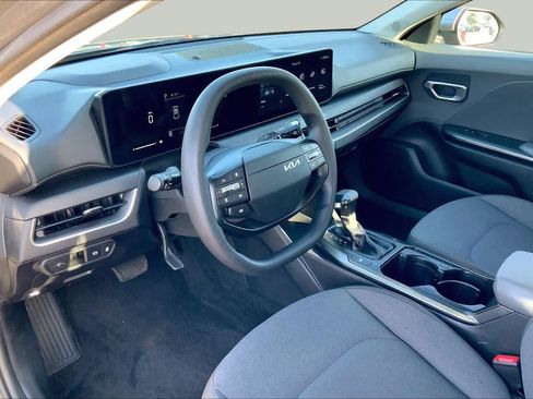 Used 2025 Kia K4 FWD image 18