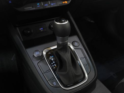 Used 2023 Hyundai Kona SE image 23