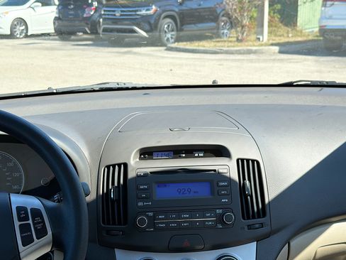 Used 2009 Hyundai Elantra GLS image 18