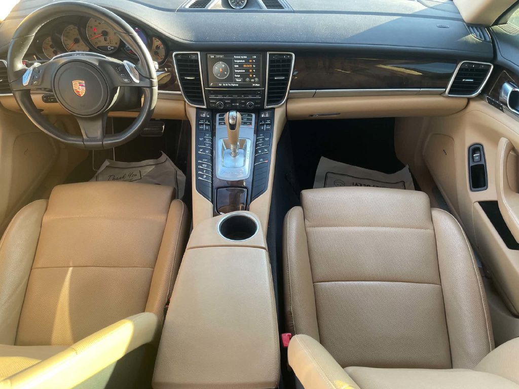 Used 2015 Porsche Panamera 4 w/ Premium Package Plus AWD/4WD image 11