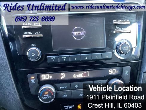 Used 2017 Nissan Rogue SV image 19