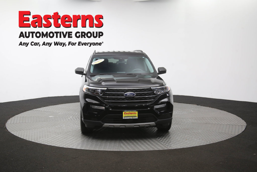 Used 2023 Ford Explorer XLT w/ Equipment Group 202A AWD/4WD image 54