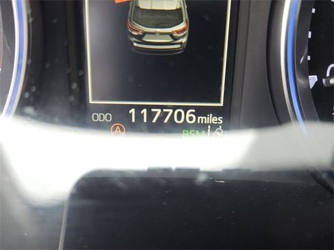 Used 2018 Toyota Highlander XLE image 30