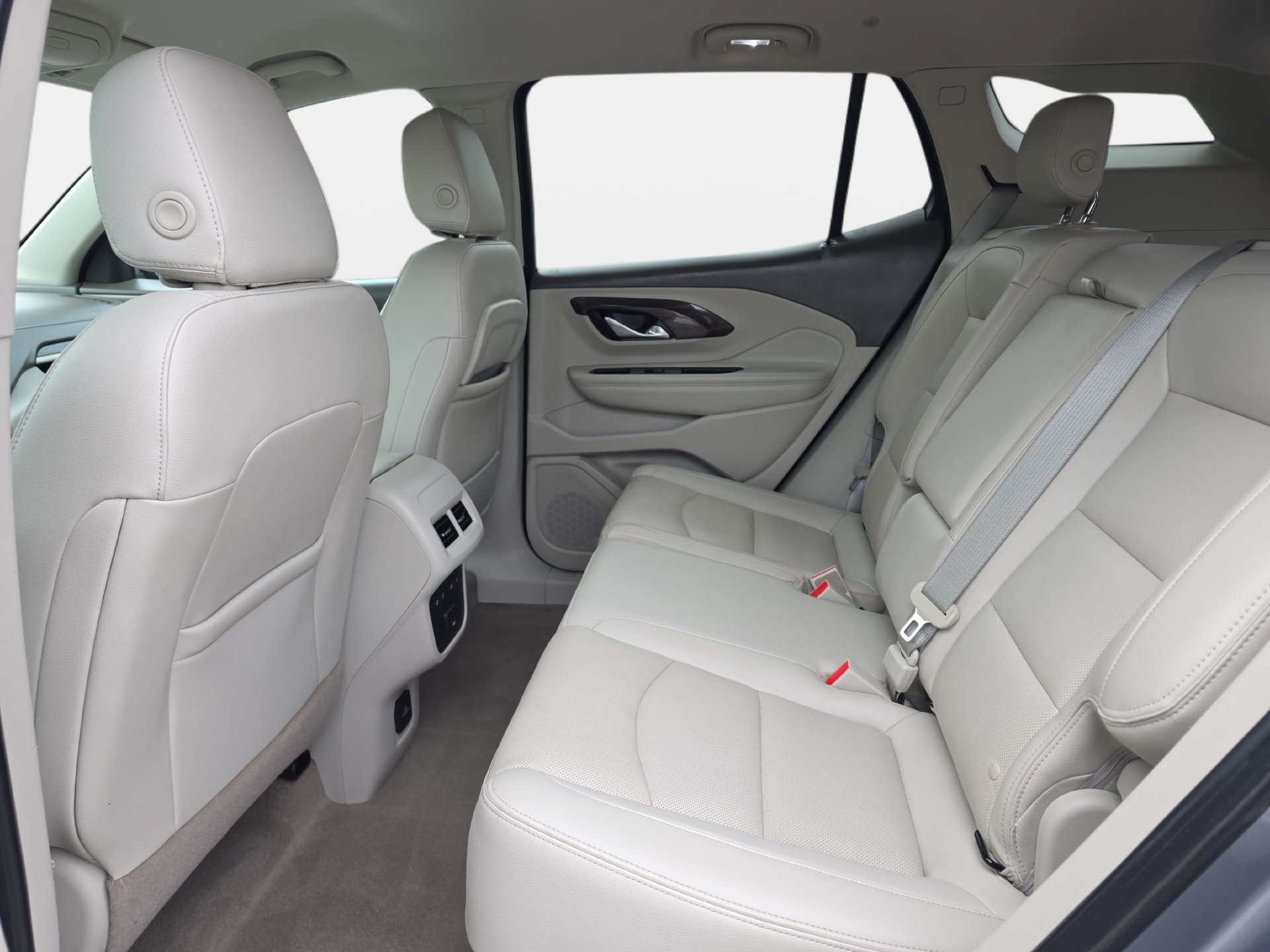 Used 2020 GMC Terrain Denali w/ Denali Premium Package FWD image 14