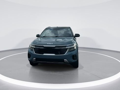 Used 2024 Kia Seltos SX image 2