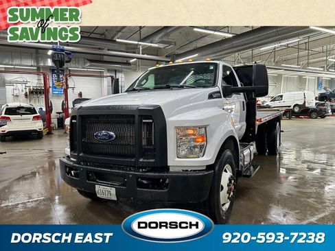 Certified 2022 Ford F750 2WD Regular Cab Super Duty image 1