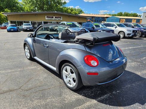 Used 2006 Volkswagen Beetle Convertible w/ Package 2 FWD image 5