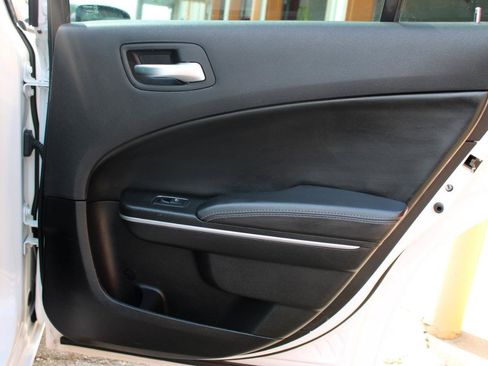 Used 2020 Dodge Charger SXT w/ Leather Interior Group RWD image 45