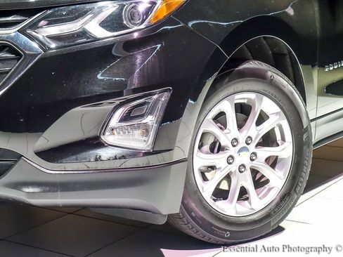 Used 2021 Chevrolet Equinox LS w/ LS Convenience Package FWD image 5
