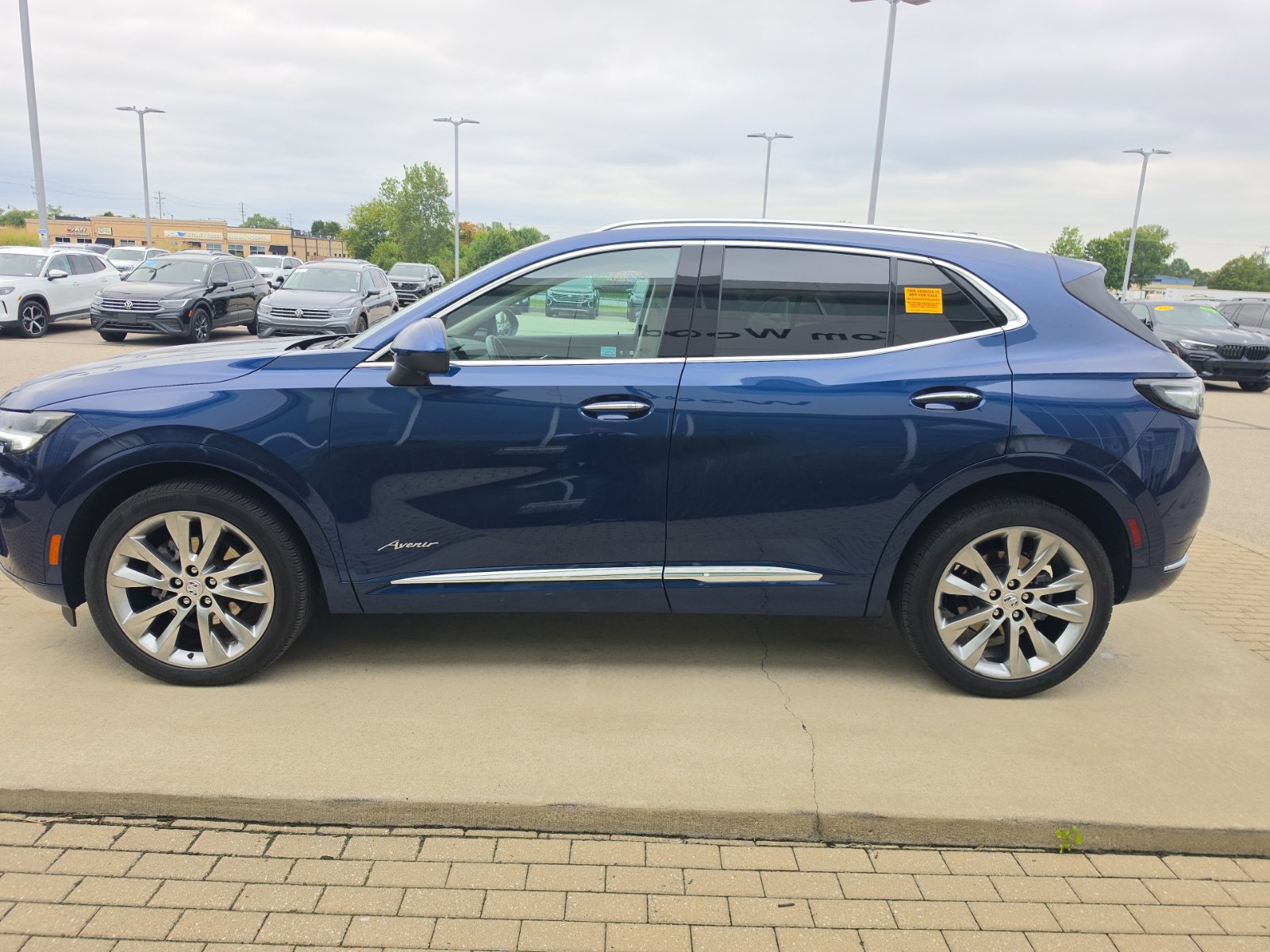 Used 2023 Buick Envision Avenir AWD/4WD image 4