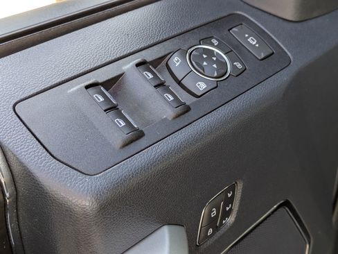 Used 2022 Ford F250 Lariat w/ Lariat Value Package image 13