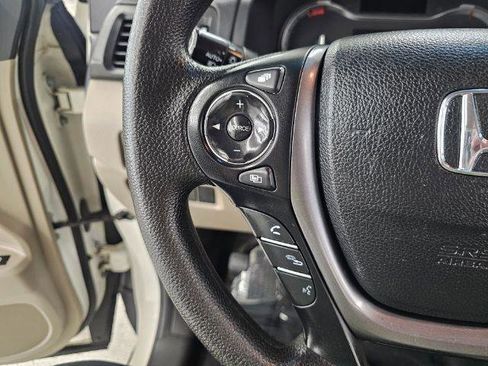 Used 2016 Honda Pilot EX image 11