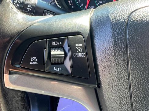 Used 2019 Chevrolet Trax LT w/ LT Convenience Package image 19